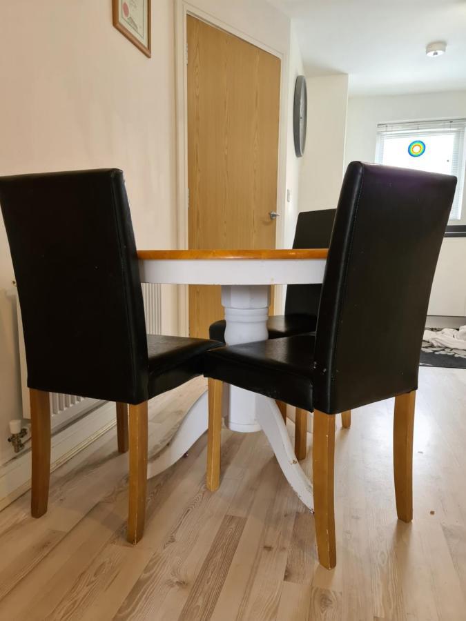 King En-Suite Close To The A30 Camborne Eksteriør bilde