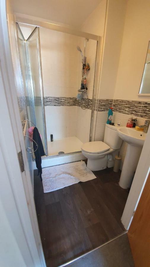 King En-Suite Close To The A30 Camborne Eksteriør bilde